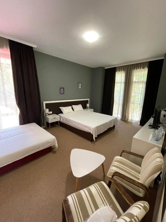 Family Hotel Garden Kŭrdzhali 外观 照片