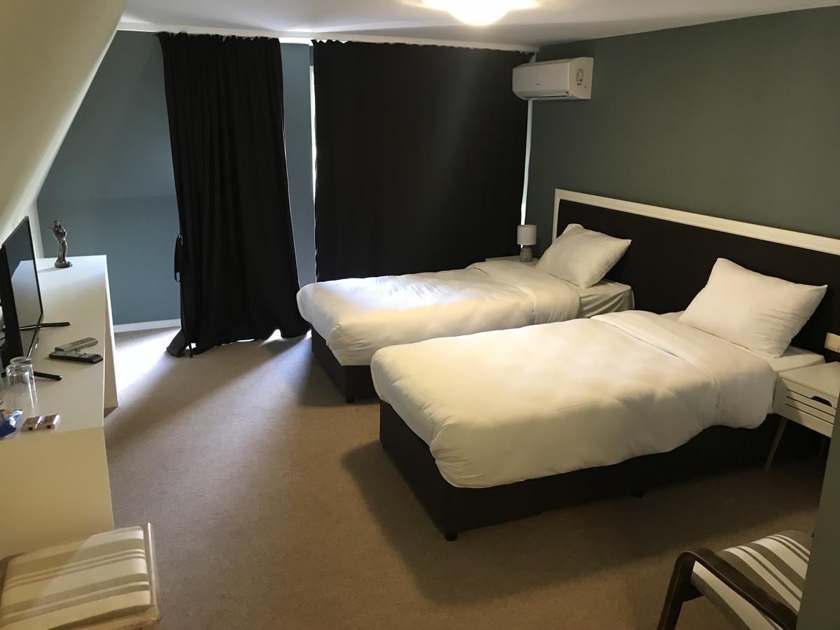 Family Hotel Garden Kŭrdzhali 外观 照片